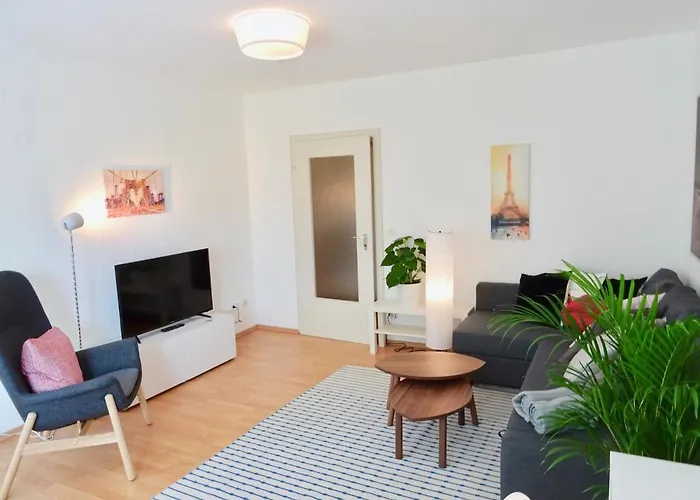 Appartement Mit Balkon *